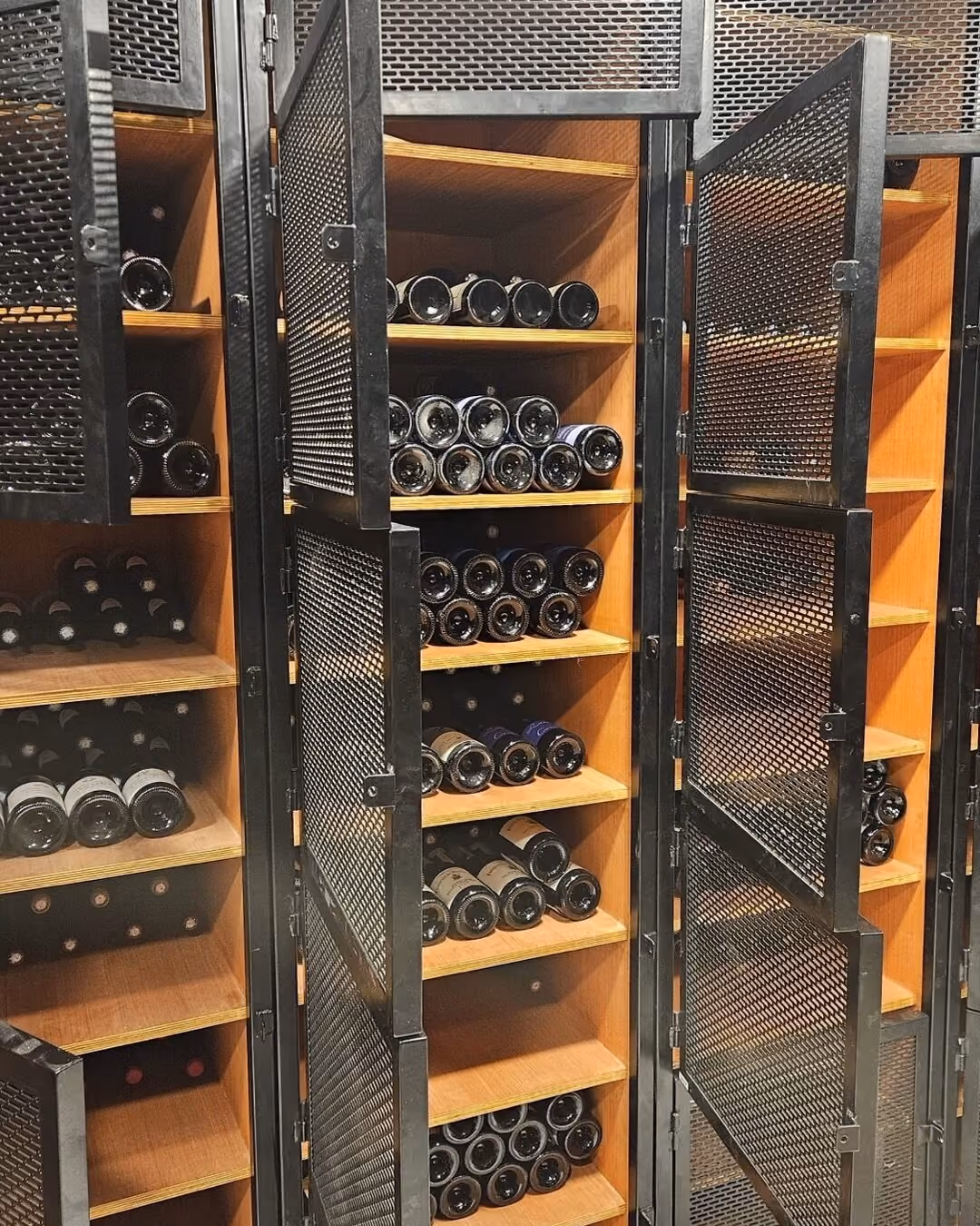 Cave de stockage de L'Amicale du Raisin à Saint-Cyprien, Toulouse
