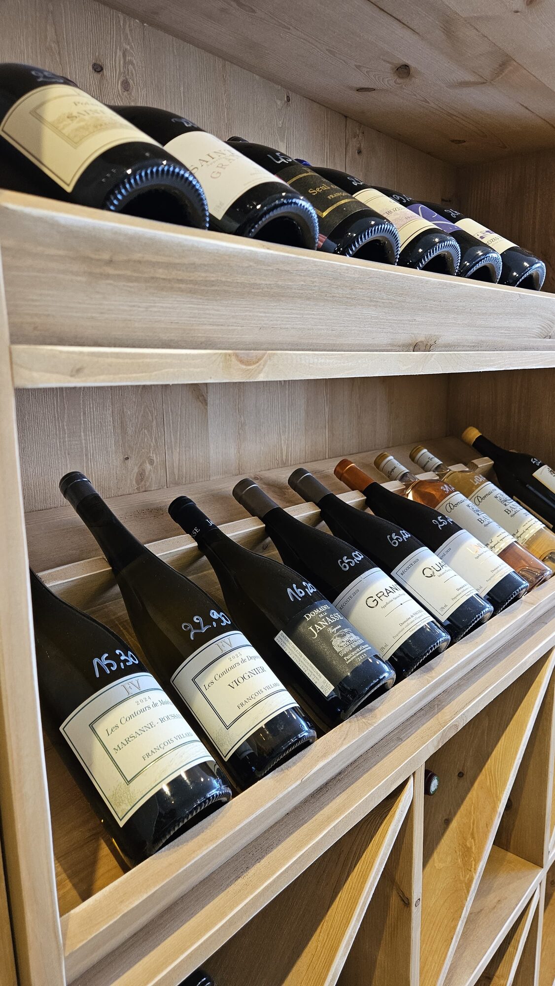 Bottles in our Saint-Cyprien shop in Toulouse