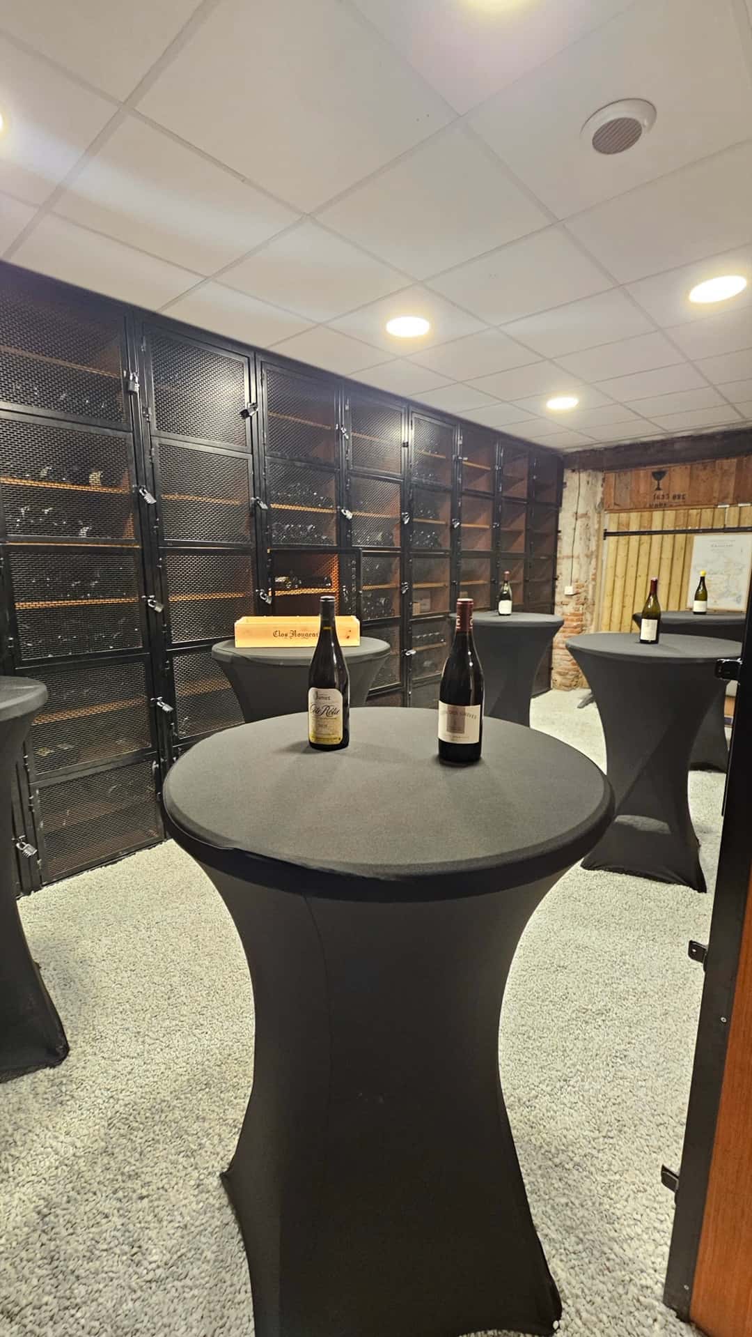 Espace de dégustation de la cave